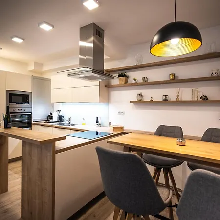 Luxury Angel Apartment With Terrace Prague Exterior photo
